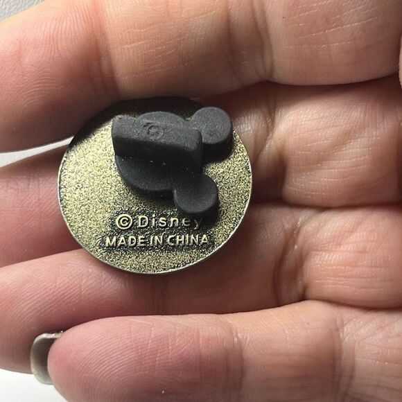 DISNEY Red Enamel MICKEY MOUSE Name 1” Round Trading Pin TARGET X JUNK FOOD - Picture 3 of 5